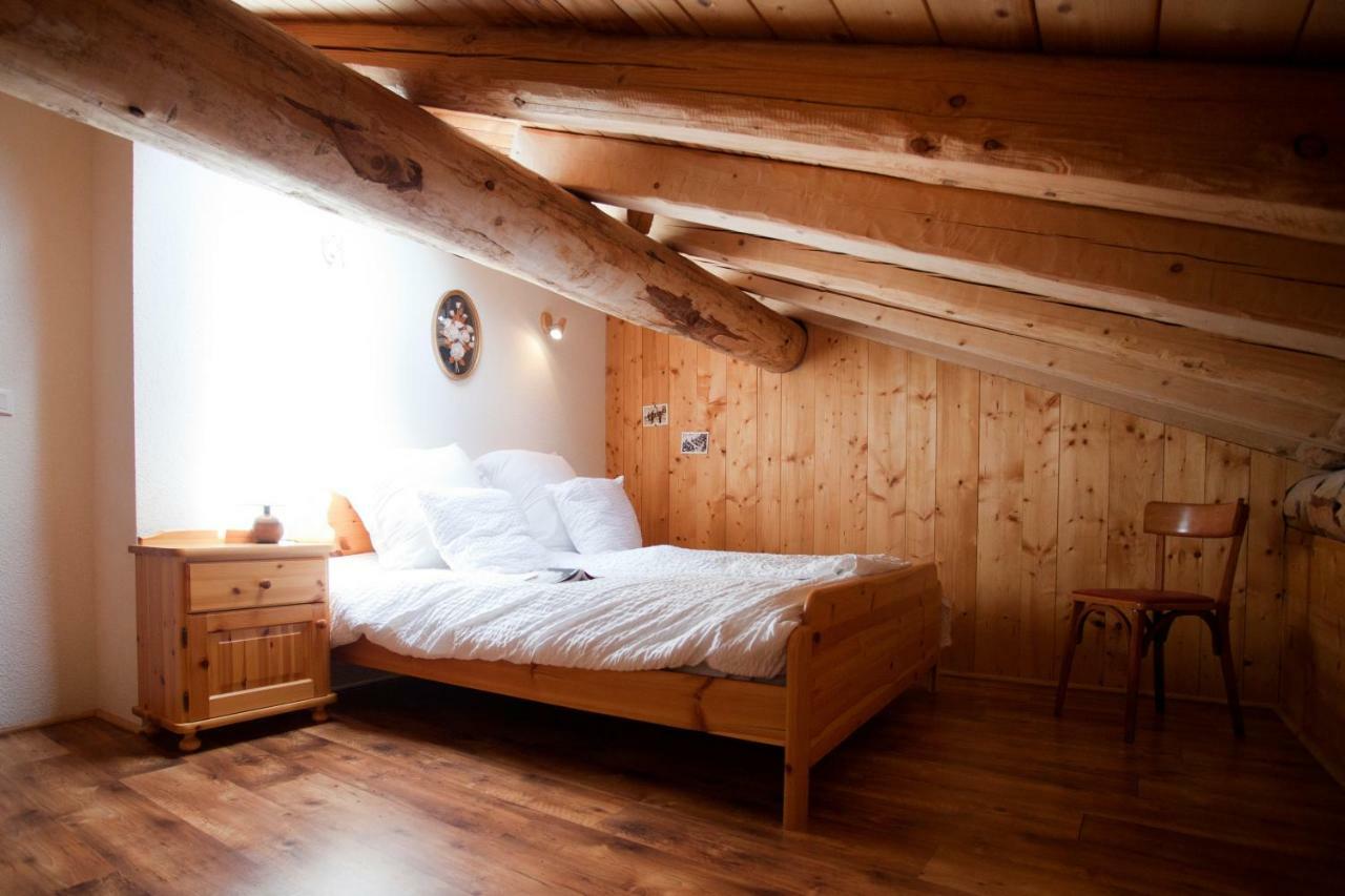 Chalet L'Etagne Бюсон Екстериор снимка